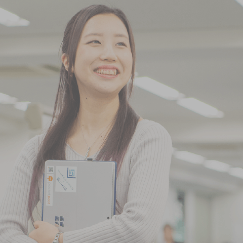 社員紹介 08